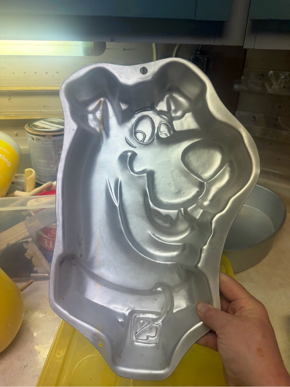 Scooby-Doo Cake Pan Mold - Silver Character Shape